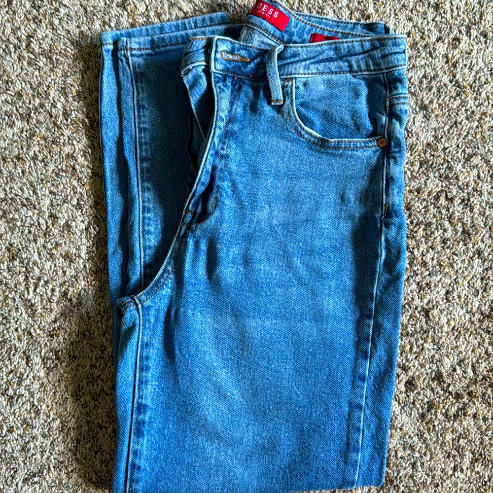 GUESS LA Classic Mom jeans, size TWENTY SEVEN